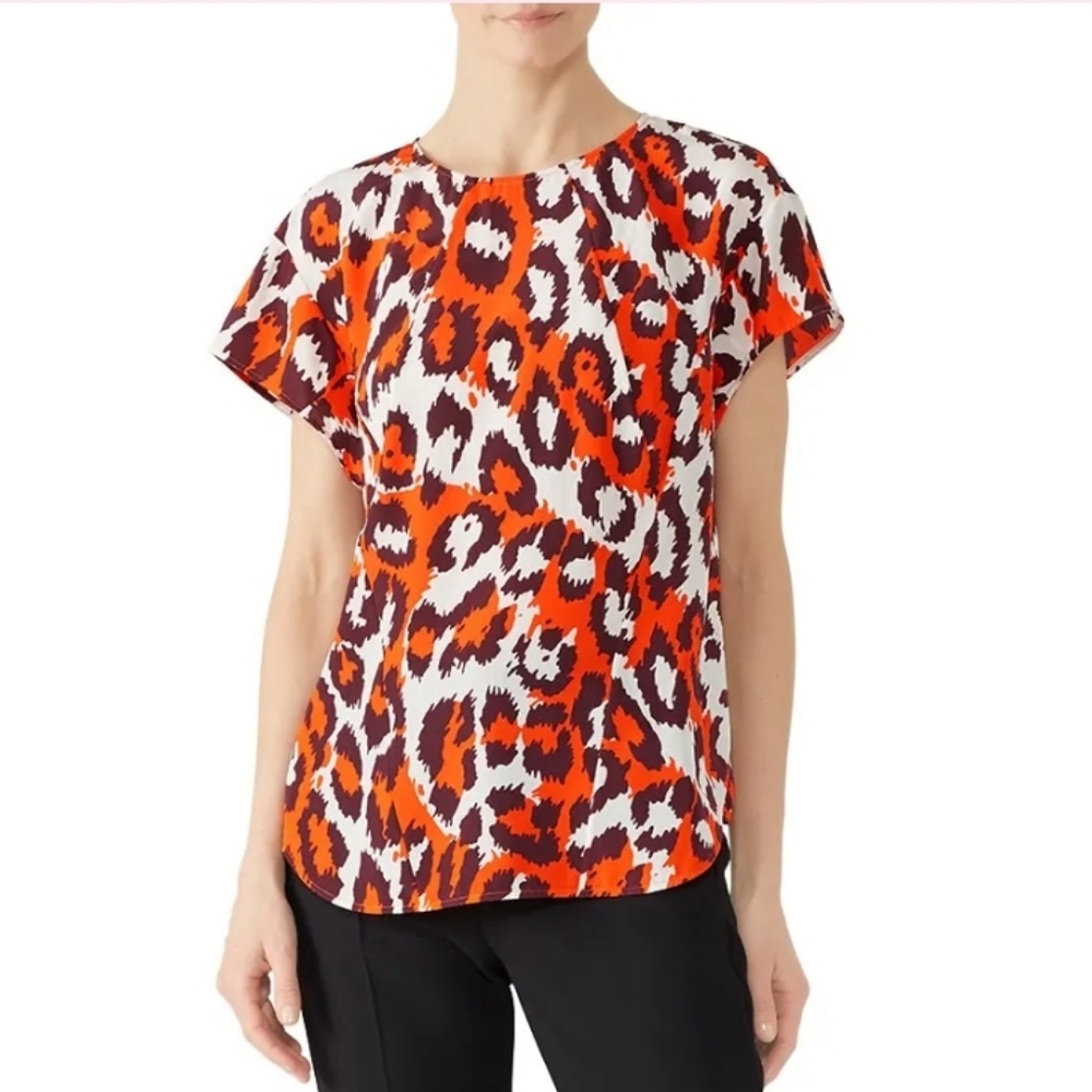 Diane Von Furstenberg 100% Silk Short Sleeved Leopard Blouse